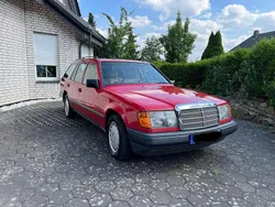 Rot Gebraucht 1988 Mercedes E300 Kombi | 11.000 €