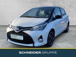 Weiß Gebraucht 2017 Toyota Yaris Hybrid Basis Limousine | 11.990 € (Fairer Preis)