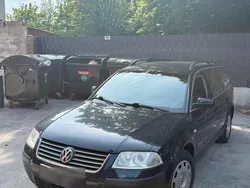 Schwarz Gebraucht 2002 VW Passat Kombi | 1.100 € (Guter Preis)