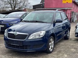 Blau Gebraucht 2011 Skoda Fabia Family Kleinwagen | 2.490 € (Fairer Preis)