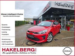 Rot Gebraucht 2021 Kia Rio Vision Limousine | 13.888 € (Etwas zu teuer)
