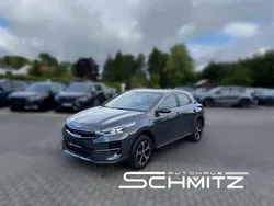 Grau Gebraucht 2022 Kia XCeed Spirit SUV | 18.990 € (Guter Preis)