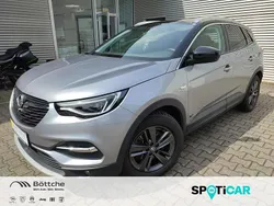 Kontrast grau/quarz silber Gebraucht 2021 Opel Grandland X Ultimate SUV | 23.750 € (Fairer Preis)