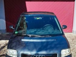 Grau Gebraucht 2002 Audi A2 Comfort Kleinwagen | 1.750 € (Fairer Preis)
