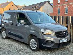 Jade weiss / (grau foliert) Gebraucht 2019 Opel Combo Edition Van / Kleinbus | 10.980 € (Fairer Preis)