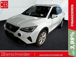 Weiss Gebraucht 2024 Seat Arona FR SUV | 22.950 € (Fairer Preis)