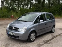Grau Gebraucht 2003 Opel Meriva Van / Kleinbus | 3.499 € (Fairer Preis)