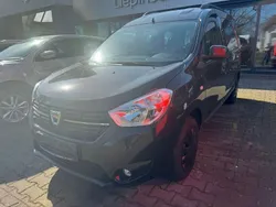 Schwarz Gebraucht 2018 Dacia Dokker Lauréate Van | 9.990 € (Fairer Preis)
