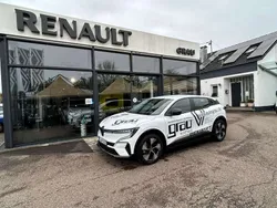 Gletscherweiss Gebraucht 2023 Renault Mégane Equilibre Kleinwagen | 24.500 €