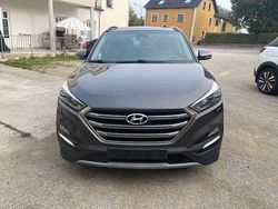 Grau Gebraucht 2016 Hyundai Tucson Premium SUV | 10.900 € (Superpreis)