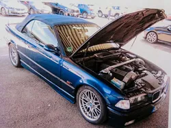 Blau Gebraucht 1995 BMW 320 Cabriolet Performance Cabrio | 7.750 €