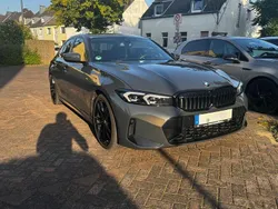 Grau Gebraucht 2022 BMW 330 M Performance Limousine | 43.600 € (Fairer Preis)