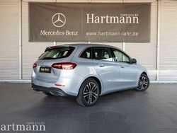Gebraucht 2024 Mercedes B200 Van / Kleinbus | 34.990 € (Fairer Preis)