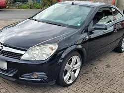 Schwarz Gebraucht 2009 Opel Astra Cabriolet Cabrio | 3.550 € (Fairer Preis)