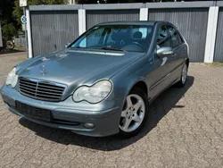 Blau Gebraucht 2004 Mercedes C180 Avantgarde Limousine | 3.490 € (Fairer Preis)