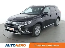 Schwarz Gebraucht 2019 Mitsubishi Outlander P-HEV Top SUV | 19.490 € (Fairer Preis)