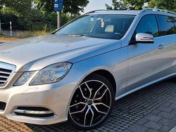 Silber Gebraucht 2012 Mercedes E220 Avantgarde Kombi | 9.990 € (Fairer Preis)