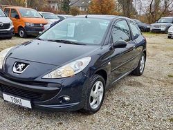 Grau Gebraucht 2011 Peugeot 206+ Basis Kleinwagen | 1.790 € (Etwas zu teuer)