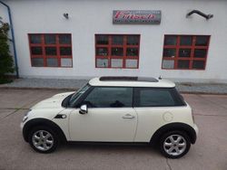 Weiß Gebraucht 2009 Mini ONE Kleinwagen | 3.200 € (Fairer Preis)