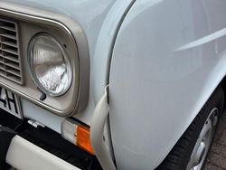 Weiß Gebraucht 1990 Renault R4 Limousine | 16.994 €