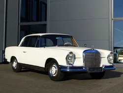 Mercedes W111
