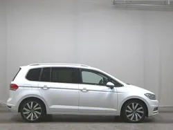 Weiss Gebraucht 2021 VW Touran Highline Van / Kleinbus | 17.980 € (Superpreis)