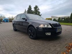 Schwarz Gebraucht 2006 Skoda Octavia Kombi | 3.500 € (Teuer)