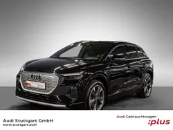 Mythosschwarz metallic Gebraucht 2022 Audi Q4 e-tron Advanced SUV | 31.930 € (Etwas zu teuer)