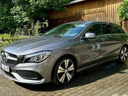 Grau Gebraucht 2019 Mercedes CLA200 Shooting Brake AMG line Kombi | 23.500 € (Fairer Preis)