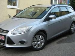 Silber Gebraucht 2011 Ford Focus Trend Kombi | 3.300 € (Superpreis)