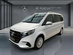 Weiß Gebraucht 2024 Mercedes V250 Style Van / Kleinbus | 69.800 €