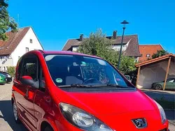 Rot Gebraucht 2008 Peugeot 1007 RC Kleinwagen | 2.090 € (Guter Preis)