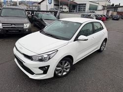Clear white Gebraucht 2023 Kia Rio Vision Kleinwagen | 17.990 € (Fairer Preis)