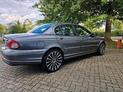 Silber Gebraucht 2006 Jaguar X-type Limousine | 5.750 €