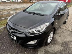 Schwarz Gebraucht 2013 Hyundai i30 Classic Limousine | 5.900 € (Fairer Preis)
