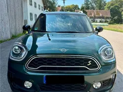 Grün Gebraucht 2018 Mini Cooper S Countryman SUV | 19.500 € (Etwas zu teuer)