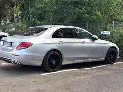 Silber Gebraucht 2016 Mercedes E220 Limousine | 17.800 € (Etwas zu teuer)