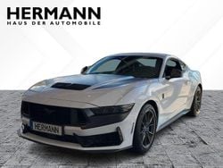 Oxford white (weiß) Gebraucht 2025 Ford Mustang Coupé | 61.311 € (Fairer Preis)