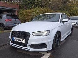 Weiß Gebraucht 2015 Audi A3 Sportback S-Line Kleinwagen | 16.000 € (Fairer Preis)