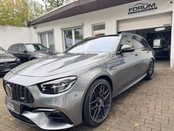 Grau Gebraucht 2023 Mercedes E63S AMG AMG Limousine | 85.900 € (Superpreis)