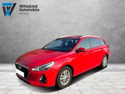 Rot Gebraucht 2017 Hyundai i30 Kombi | 8.444 € (Guter Preis)