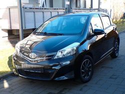 Schwarz Gebraucht 2012 Toyota Yaris Life Limousine | 5.440 € (Fairer Preis)