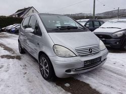 Grau Gebraucht 2003 Mercedes 170 Elegance Kombi | 2.800 €