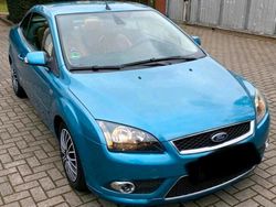 Blau Gebraucht 2008 Ford Focus Cabriolet Cabrio | 2.500 €