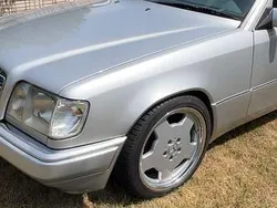Silber Gebraucht 1995 Mercedes 200 Limousine | 22.990 €