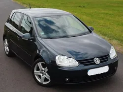 Blau Gebraucht 2006 VW Golf V Comfortline Limousine | 4.500 € (Etwas zu teuer)