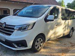 Weiß Gebraucht 2022 Renault Traffic Life Van / Kleinbus | 32.000 €