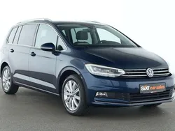 Blau Gebraucht 2024 VW Touran Highline Van / Kleinbus | 33.440 € (Fairer Preis)