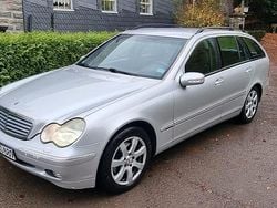 Silber Gebraucht 2001 Mercedes C320 Elegance Kombi | 1.599 € (Guter Preis)