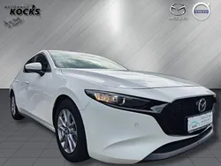 Satinweiß Gebraucht 2020 Mazda 3 Selection Limousine | 19.445 € (Fairer Preis)